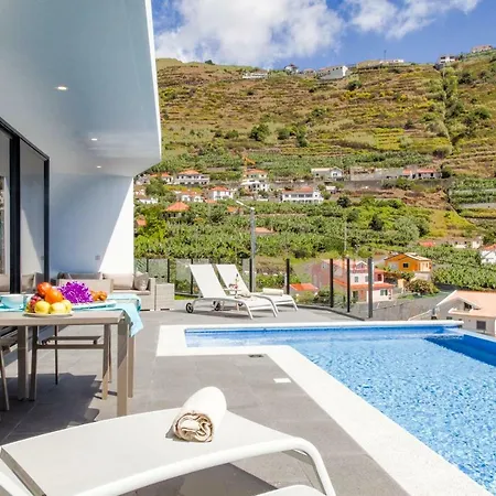 Rubydom Villa Calheta (Madeira)